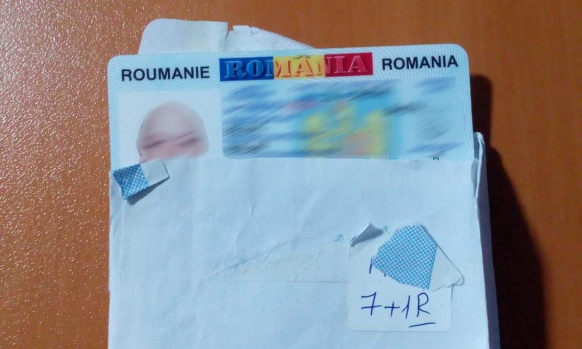 FOTO // Un moldovean a fost prins cu acte false în România